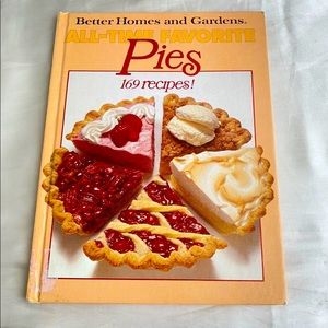 VINTAGE PIE RECIPE BOOK